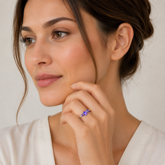 Romance Ring with Amethyst Accents in 925 Silver