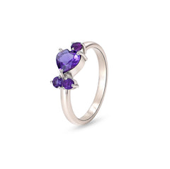 Romance Ring with Amethyst Accents in 925 Silver