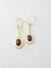 Oval garnet silver earrings