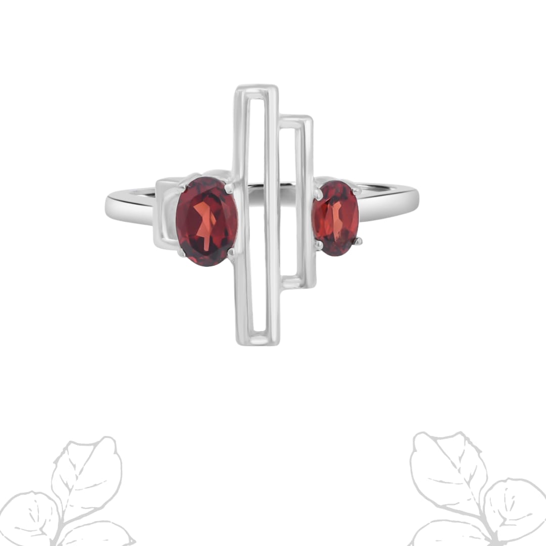 Oval Garnet Silver Ring