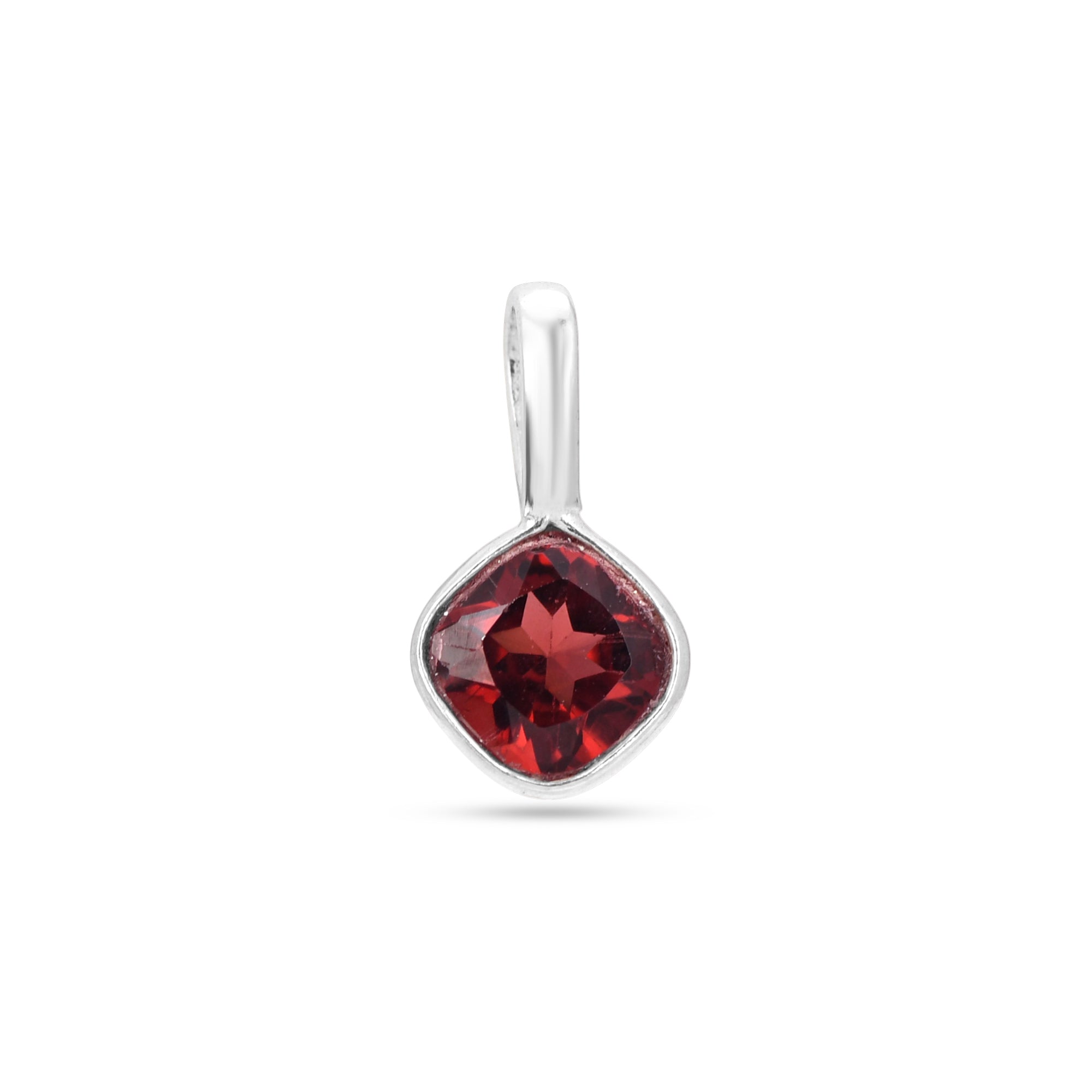 Classic Garnet Gemstone Pendant in 925 Silver