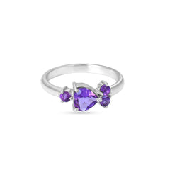 Romance Ring with Amethyst Accents in 925 Silver